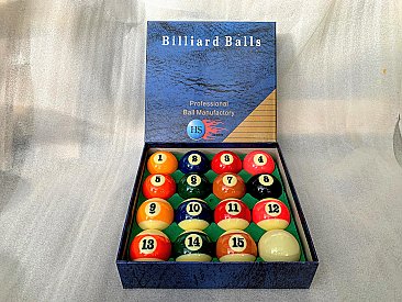 Tournament TV billiard pool ball set